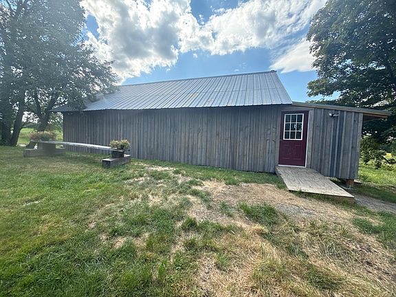 3rd image of 484 Vaughan Road