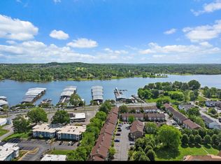 250 Sanders Ferry Rd APT 18, Hendersonville, TN 37075