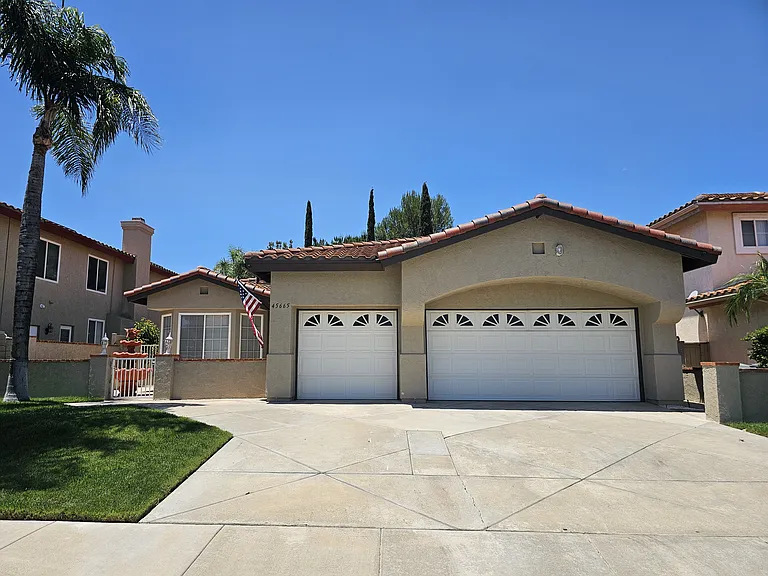 45665 Calle Ayora — Photo 23