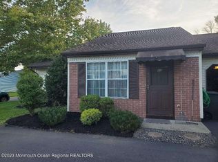 41 Farnworth Close, Freehold, NJ
