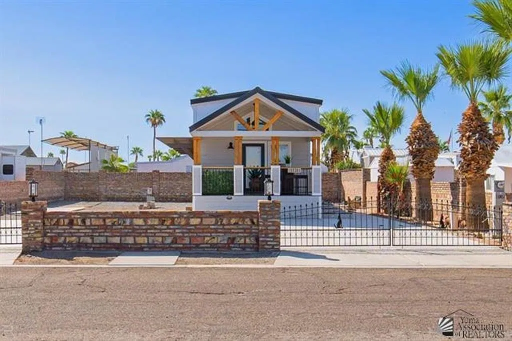 1 bed, 1.0 bath, 399 sqft, $1,500 — Photo 1