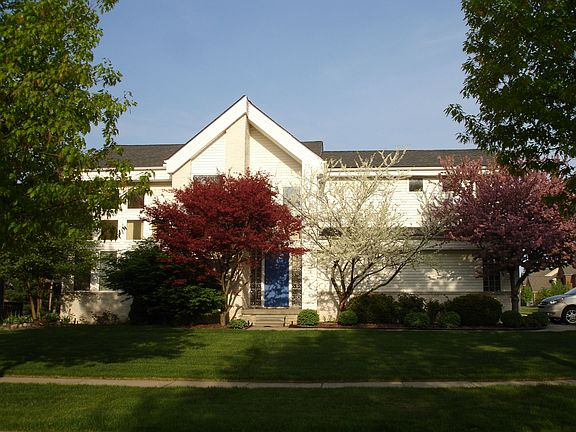 2nd image of 24519 Willowbrook Dr