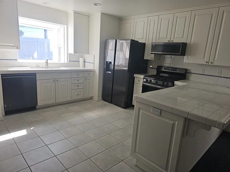 510 Hampton Pl — Photo 16