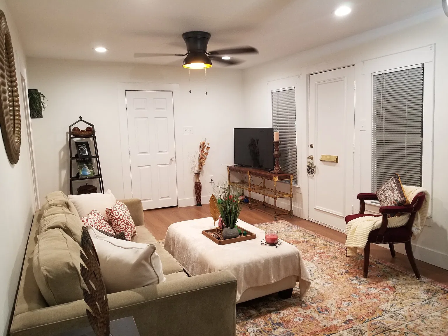 2631 Grafton Ave — Photo 2