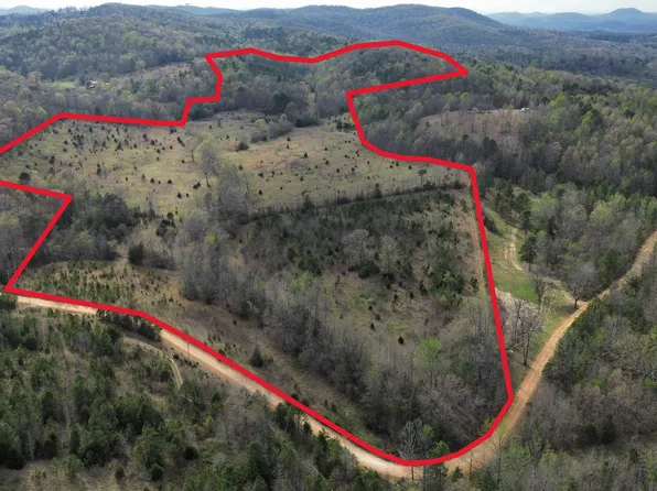 77 Coon Dog Ln, Melbourne, AR 72556