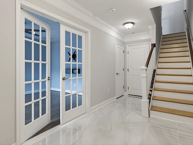 89 Southgate Ave — Photo 32