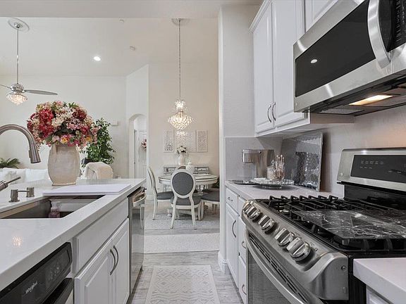 5th image of 850 Sierra View Cir Unit 1