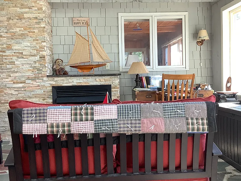 Three season room