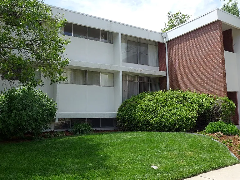 2655 Mapleton Ave #102 — Photo 1