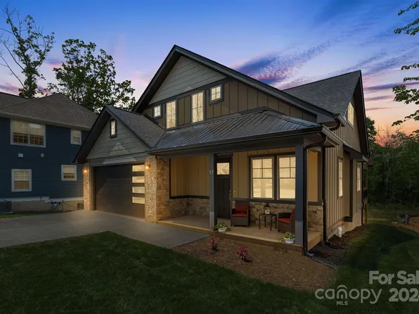 17 Reagan Run Ct, Arden, NC 28704