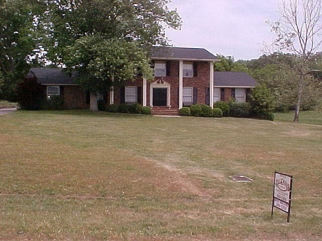 1st image of 317 Twin Hills Dr