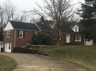 2070 Howenstine Dr SE, East Sparta, OH 44626