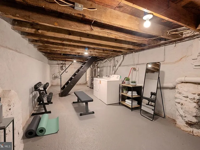 2924 Salmon St — Photo 27