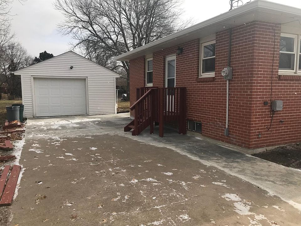 120 Logan St Beatrice NE 68310 Zillow