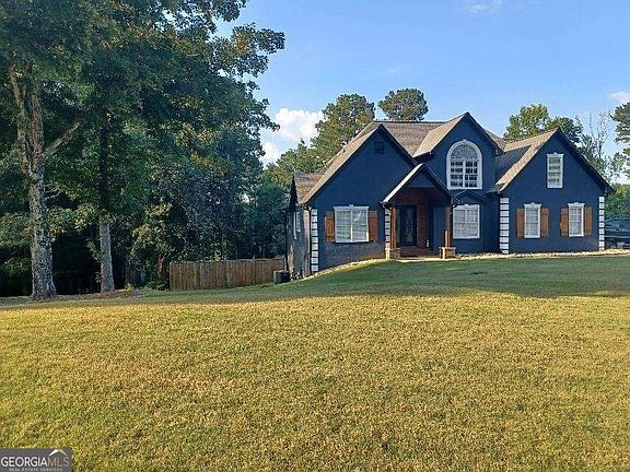 3rd image of 220 Butterfield Ln