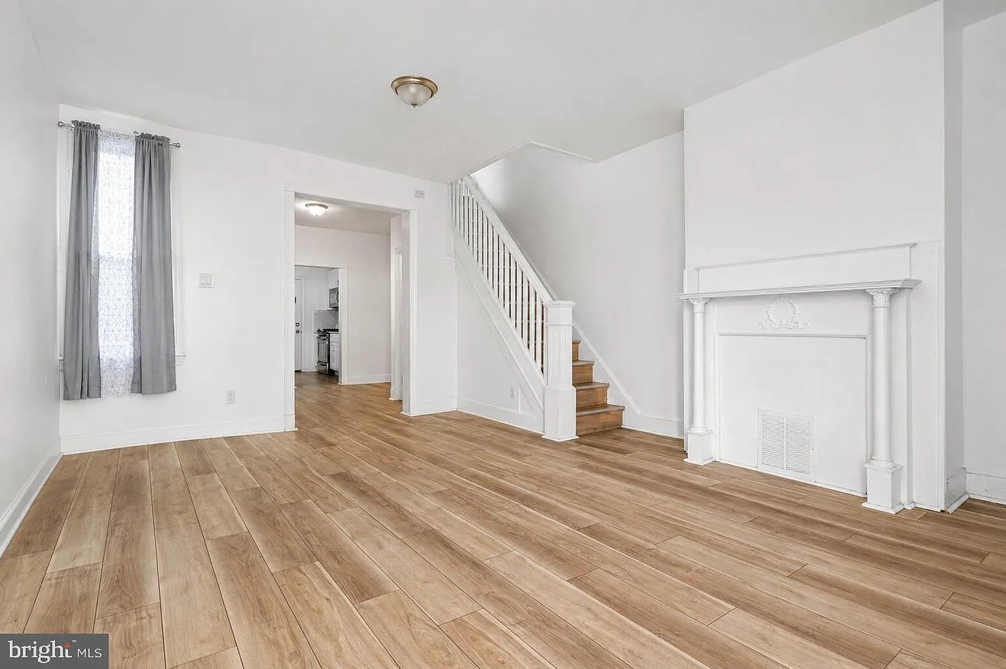 3 bed, 1156 sqft, $1,495 — Photo 4