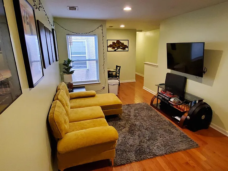 2352 N Park Ave — Photo 6