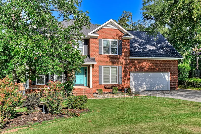 4 bed, 2.0 bath, 2445 sqft, $2,300 — Photo 3
