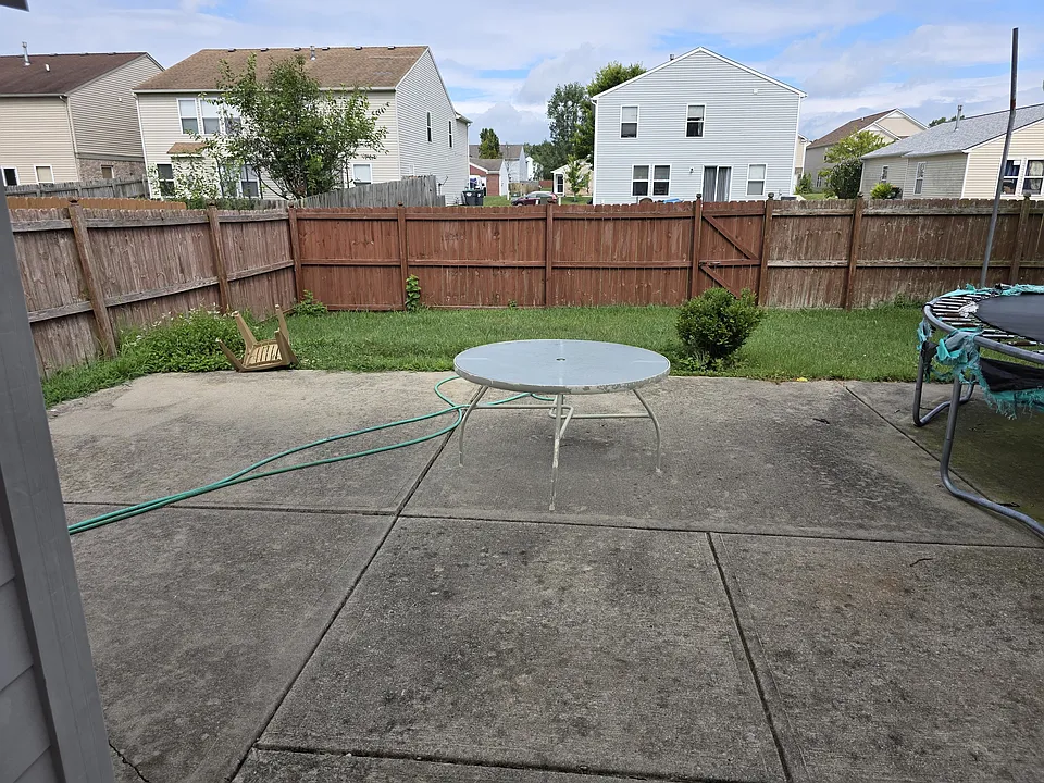 907 Bentgrass Dr