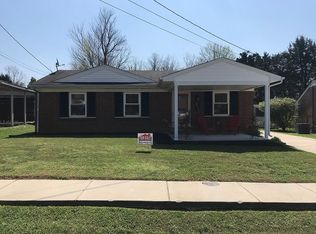 9411 Armoridge Pl, Louisville, KY 40229
