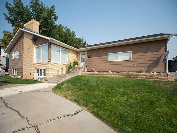 2nd image of 24 Spruce Dr