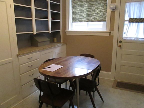 4th image of 364 Percy St