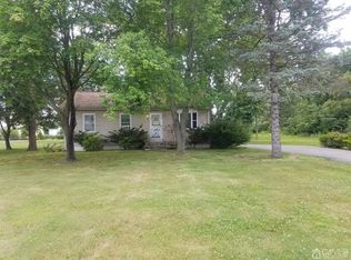 16 Haypress Rd, Cranbury, NJ 08512