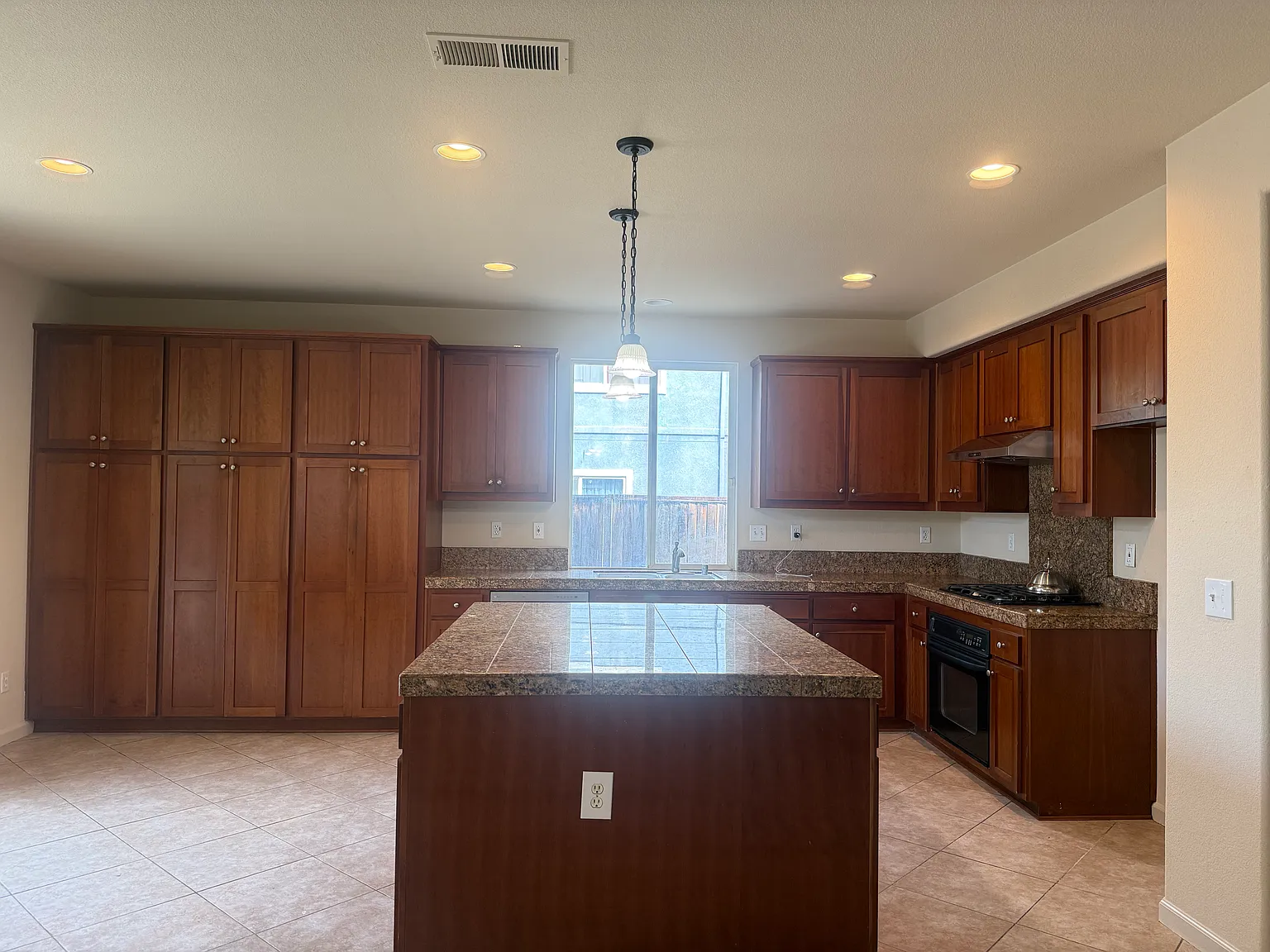 Sanger Peak Way, Antioch — Photo 3