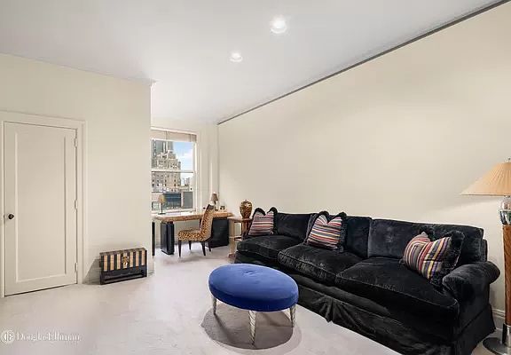 4th image of 480 Park Ave #19D