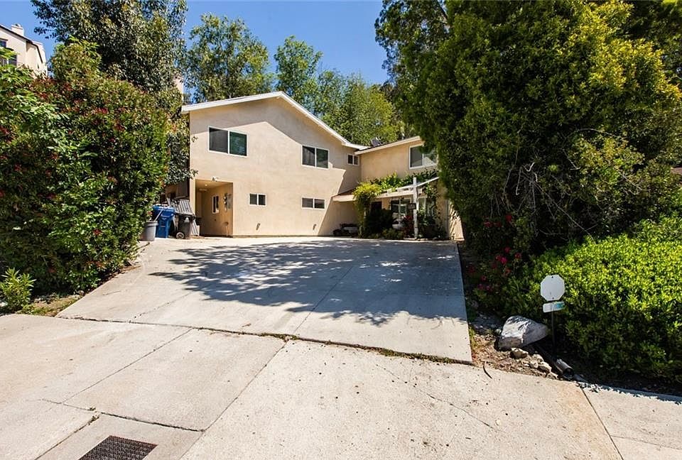 1st image of 5636 Farralone Ave