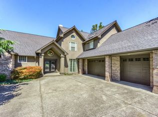 820 Saint Andrews Way, Eagle Pt, OR 97524