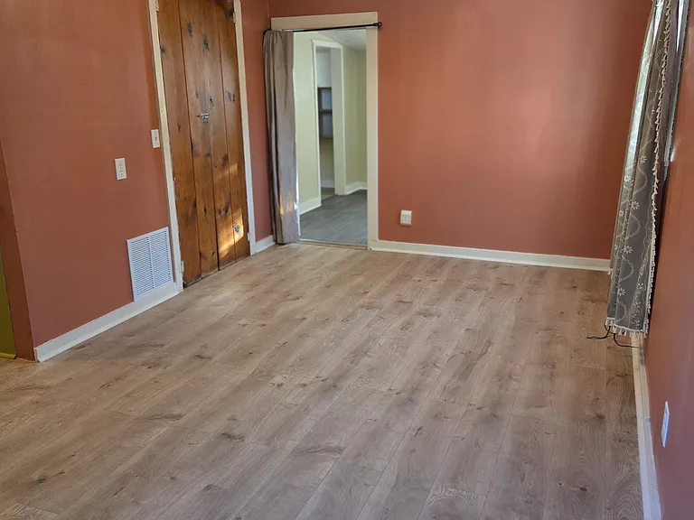 2525 S Higgins Ave — Photo 4