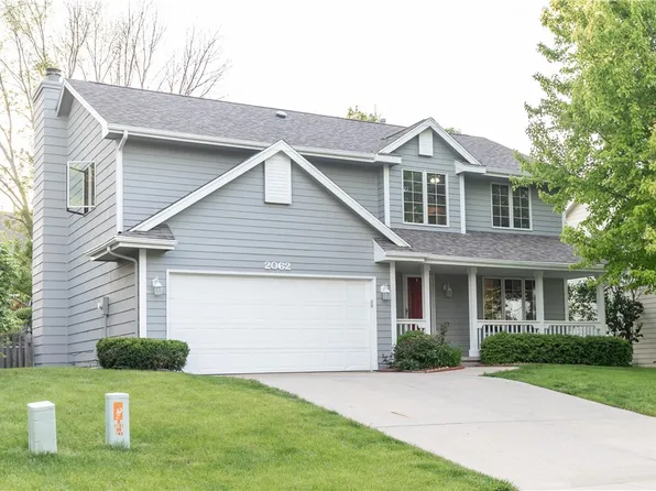 2062 NW 145th St, Clive, IA 50325