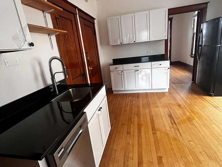 2527 N California Ave #2N — Photo 6