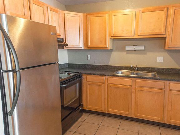 4th image of 2200 W Alexis Rd #17479435