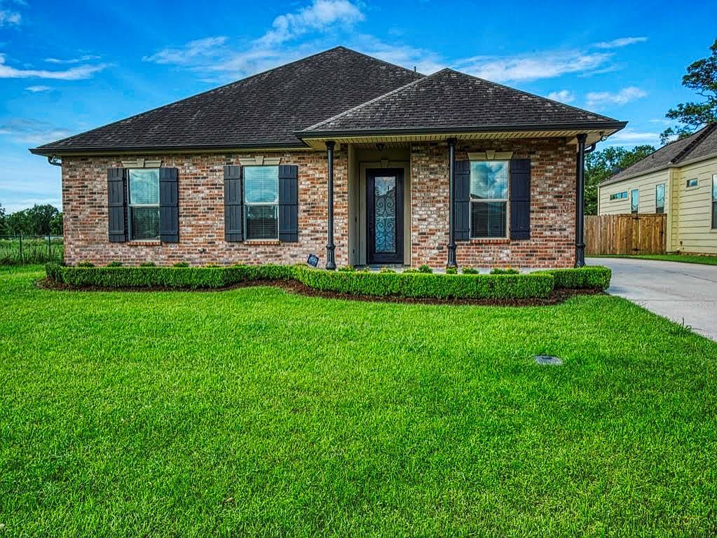 521 Drive Ext, Belle Chasse, LA 70037 Zillow