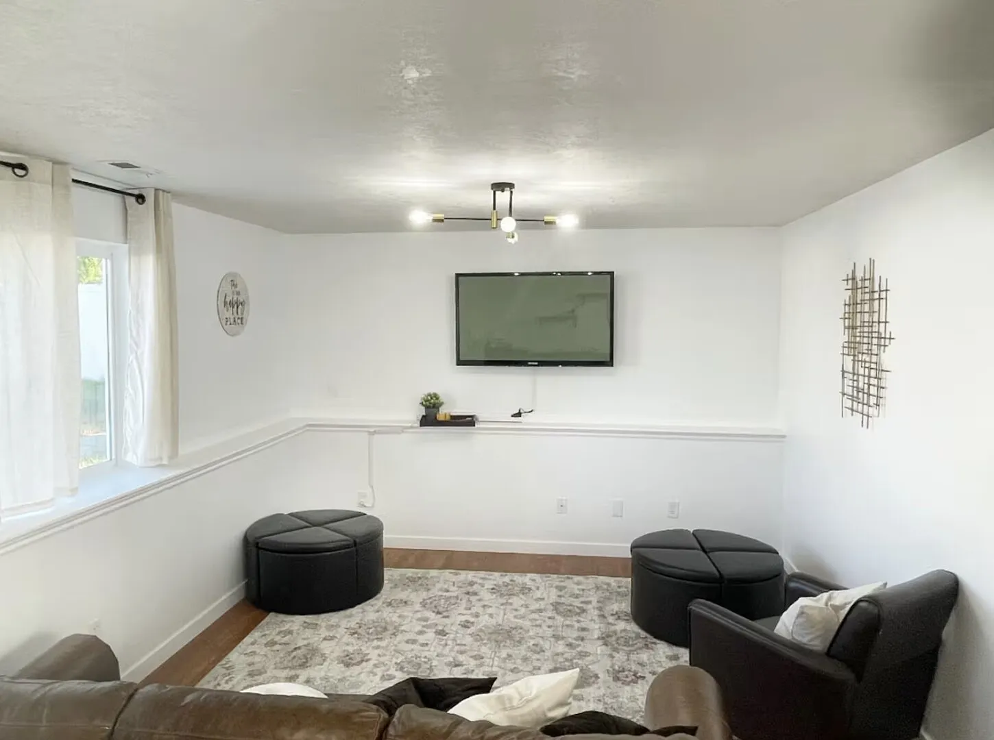 Stunning 5-Bedroom, 4-Bathroom Home for Rent in Herriman, UT — Photo 4