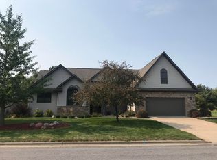 1024 Windsong Ln, Onalaska, WI 54650