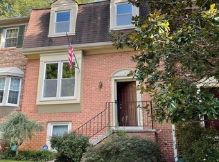 4 Plum Grove Way, Gaithersburg, MD 20878