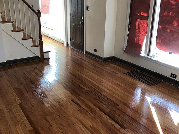 2nd image of 309 W 145th Pl