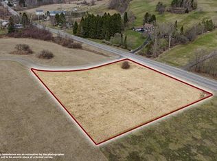 19 Brookside Ln, Chenango Forks, NY 13746