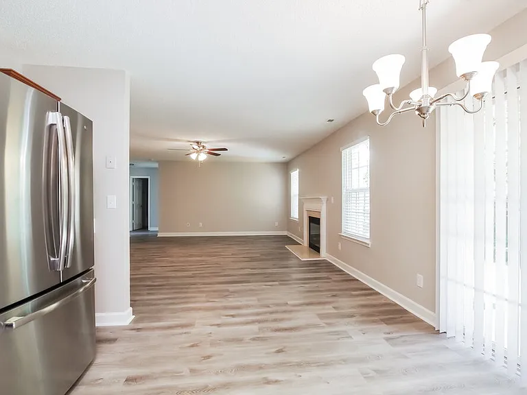 11109 Nolet Ct — Photo 7