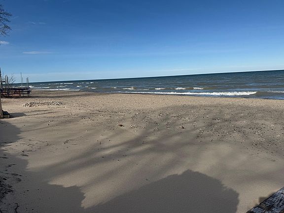 4th image of 3288 Metcalf Rd