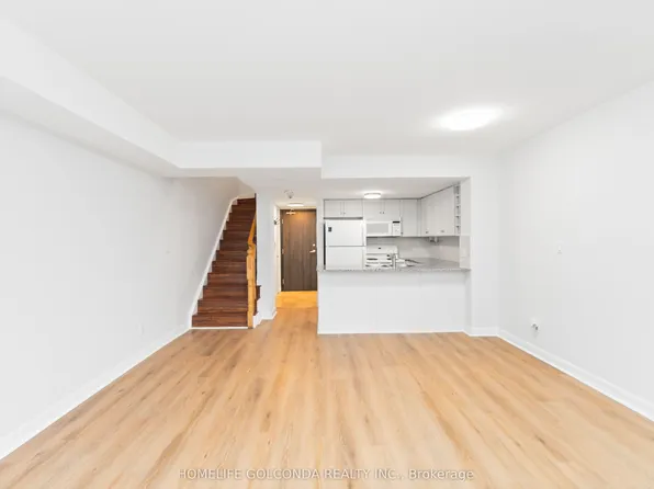 210 Victoria St, Toronto, ON