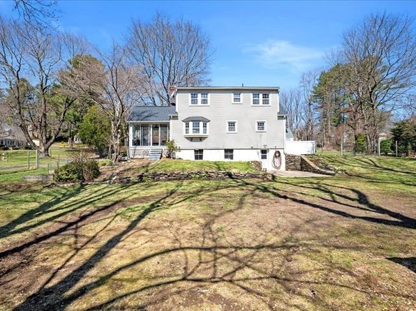 40 Irving St, Spencer, MA 01562