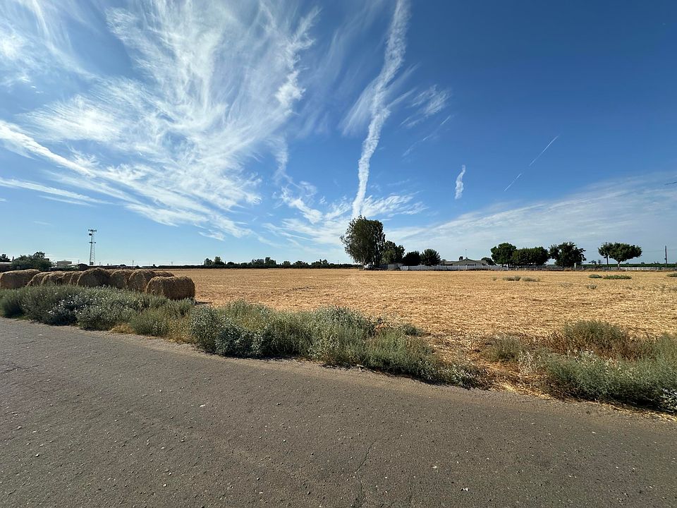 2nd image of E Rd 124
