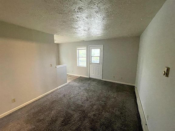 2nd image of 1409 Columbia St #1