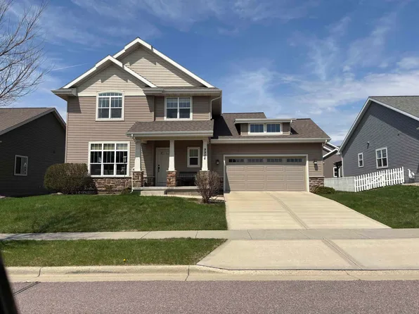 9906 Autumn Breeze Rd, Middleton, WI 53562