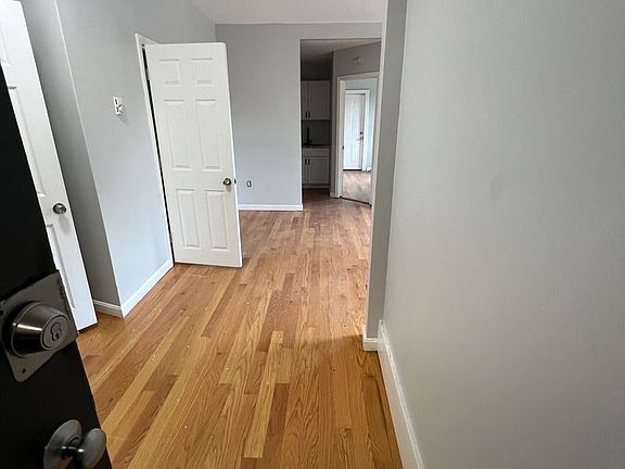 2nd image of 184-190 Washington St #186-2