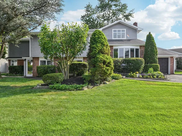 1318 Milanna Lane, Wantagh, NY 11793